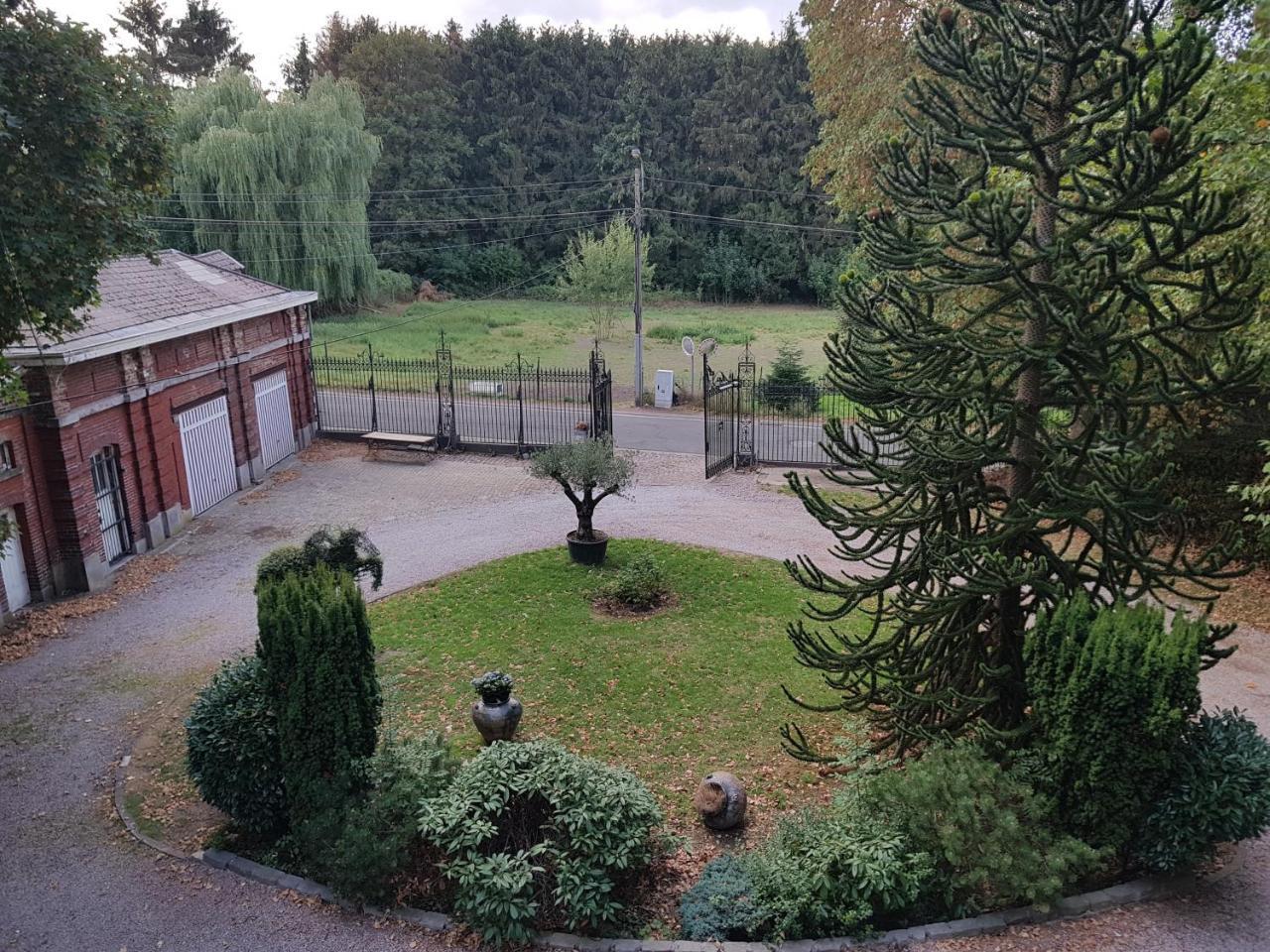 Hotel Chateau Lambert Moulinsart Hotel, Shuttle Airport, Long Term Parking, Snooker, Large Terrasse, Dinner, Breakfast *