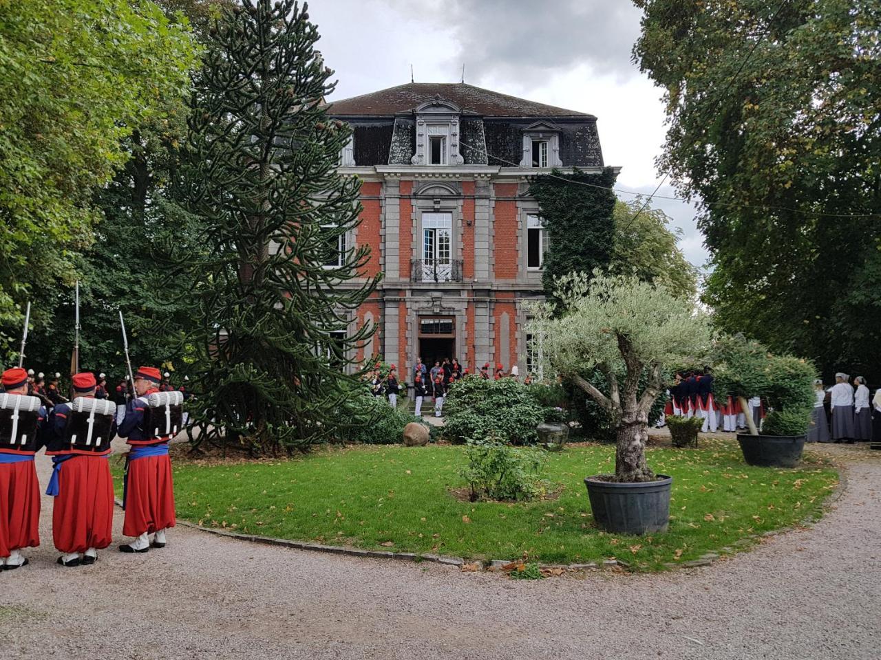 Hotel Chateau Lambert Moulinsart Hotel, Shuttle Airport, Long Term Parking, Snooker, Large Terrasse, Dinner, Breakfast